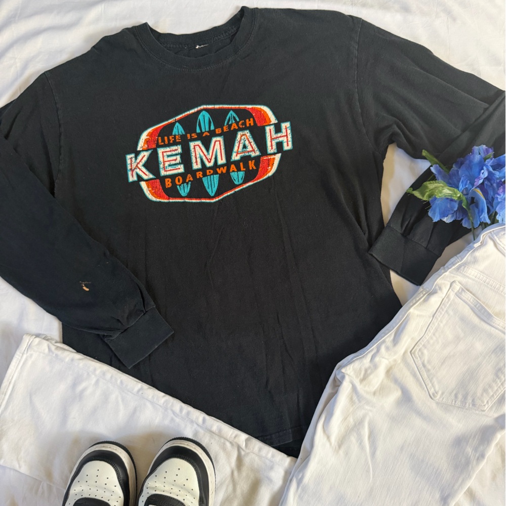 “Kemah” Women’s Black Long Sleeve Tee